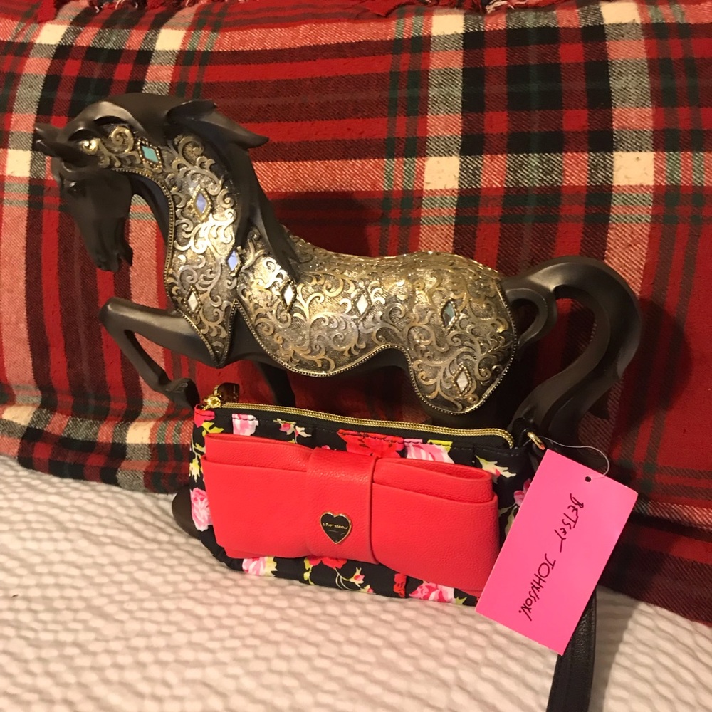 Wristlet - Picture 2 of 4
